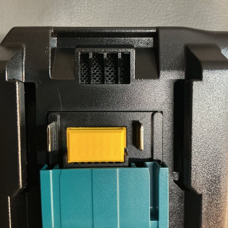 【未使用】マキタ(makita) 急速充電器 DC18RF  【越谷店】