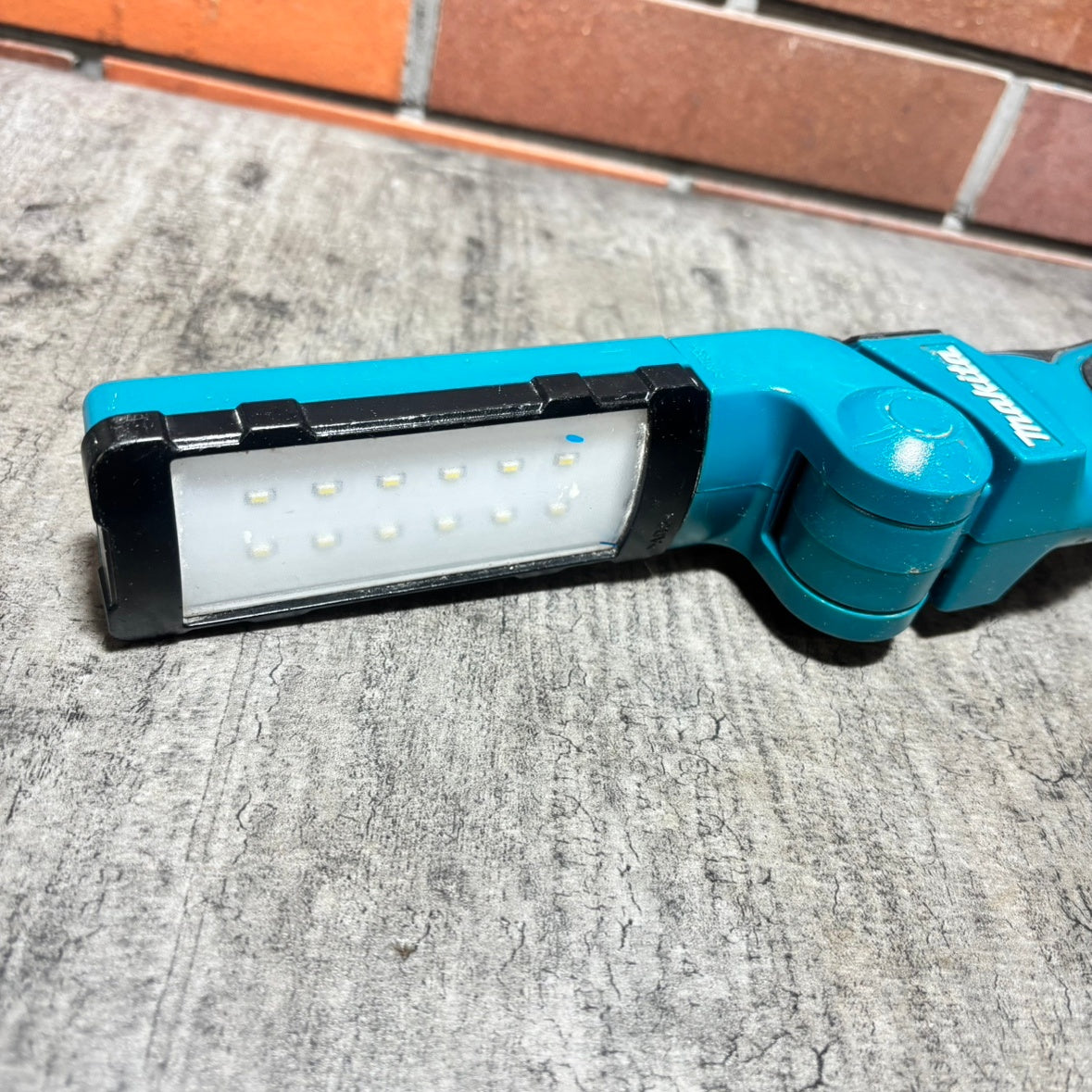 ◆マキタ(makita) 充電式LEDワークライト ML801 【市川行徳店】