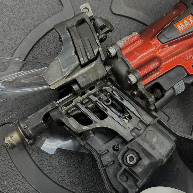 美品 マックス (MAX) 50mm 高圧 エアー釘打ち機 HN-50N3(D)-R コイルネイラ 【船橋馬込店】