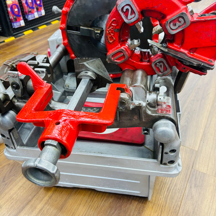 【引取限定】ねじ切り機 パイプマシン N100A ダイヘッド1/2～4インチ完備【リライズ蓮田店】