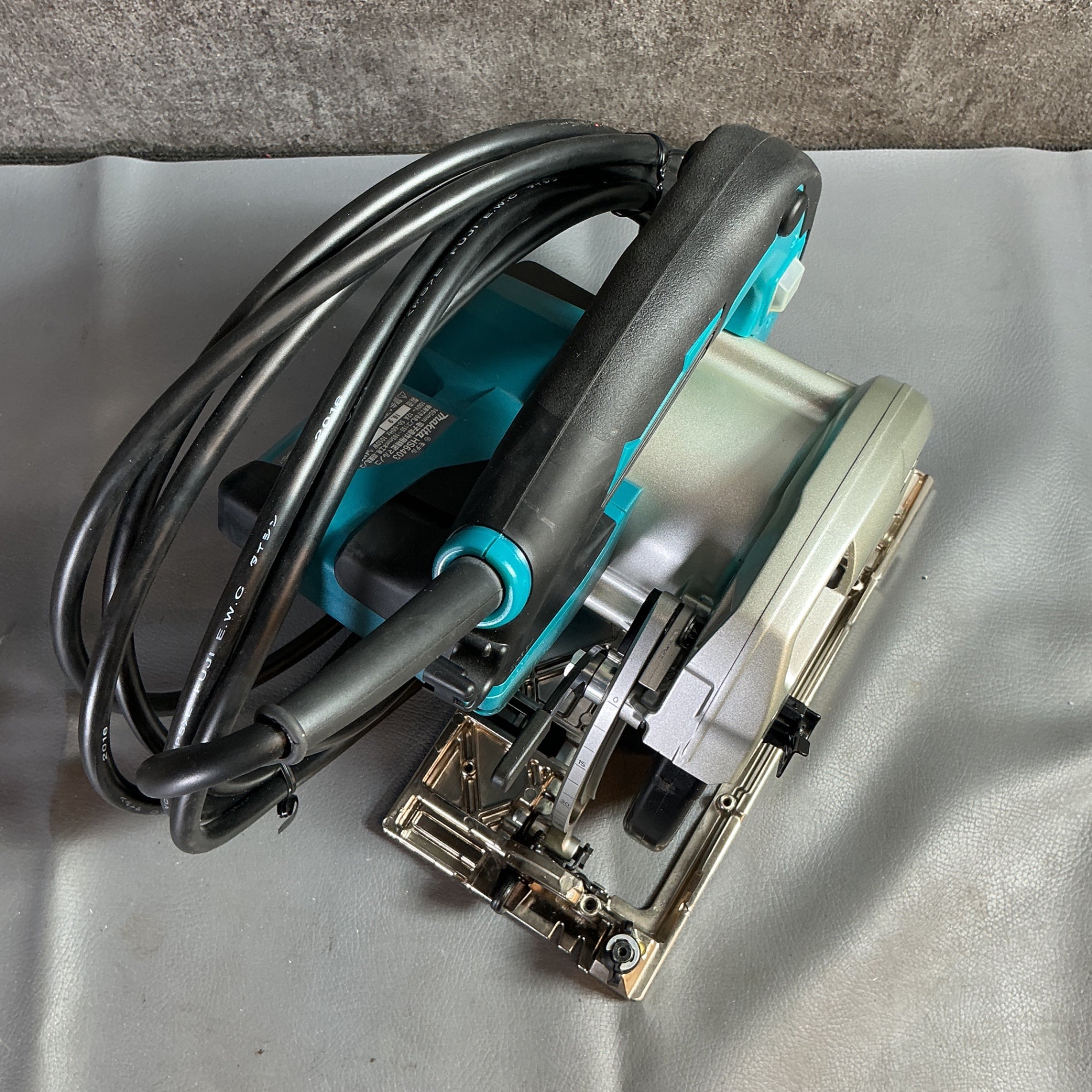 【美品中古・動作良好！】 マキタ makita 165mm 電子造作用精密マルノコ HS6403 集成材向チップソー装着 【越谷店】