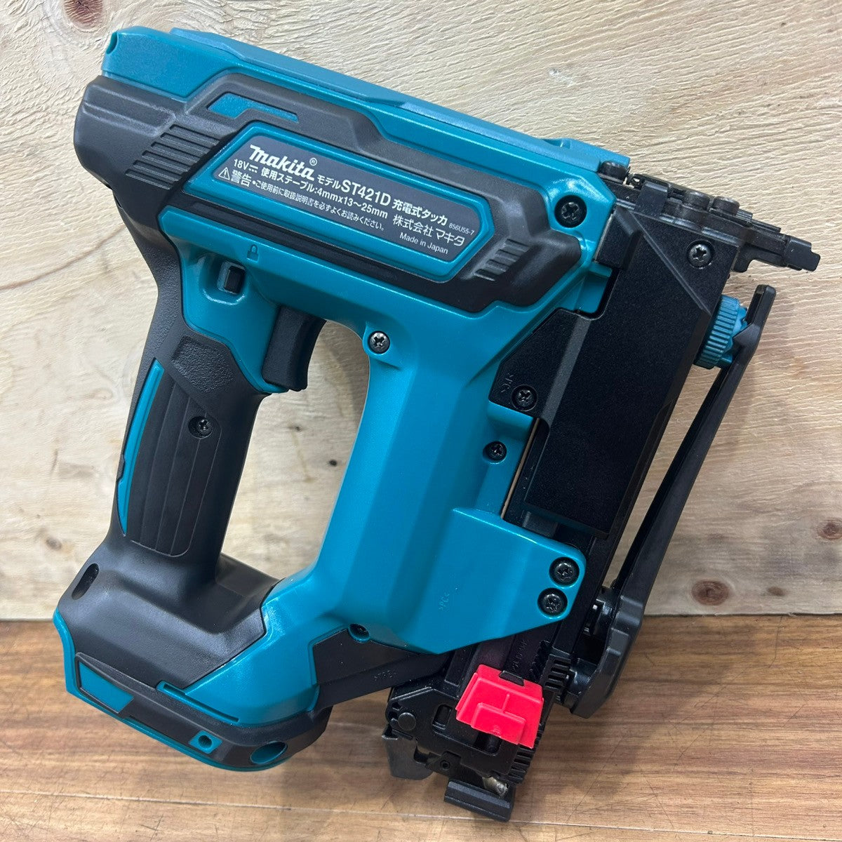 ◆マキタ(makita) コードレスタッカ ST421DZK 【船橋馬込店】