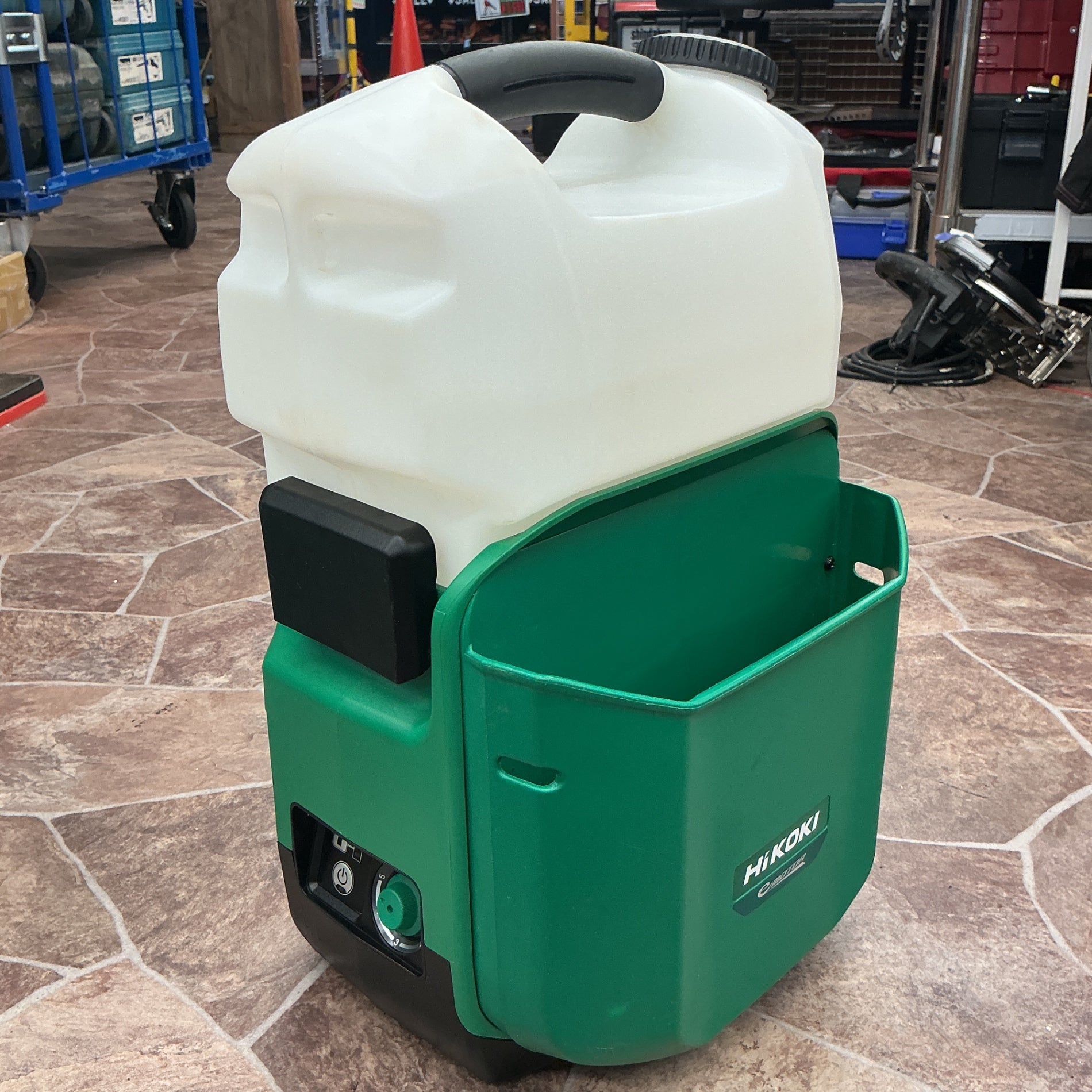 【中古・動作しました！月末セール！】 ハイコーキ コードレス高圧洗浄機 AW18DBL(LYP) セット品 18Vモデル マルチボルト使用可！ 家庭用洗浄機 エアコン洗浄 最大吐出圧2.0 MPa 【越谷店】