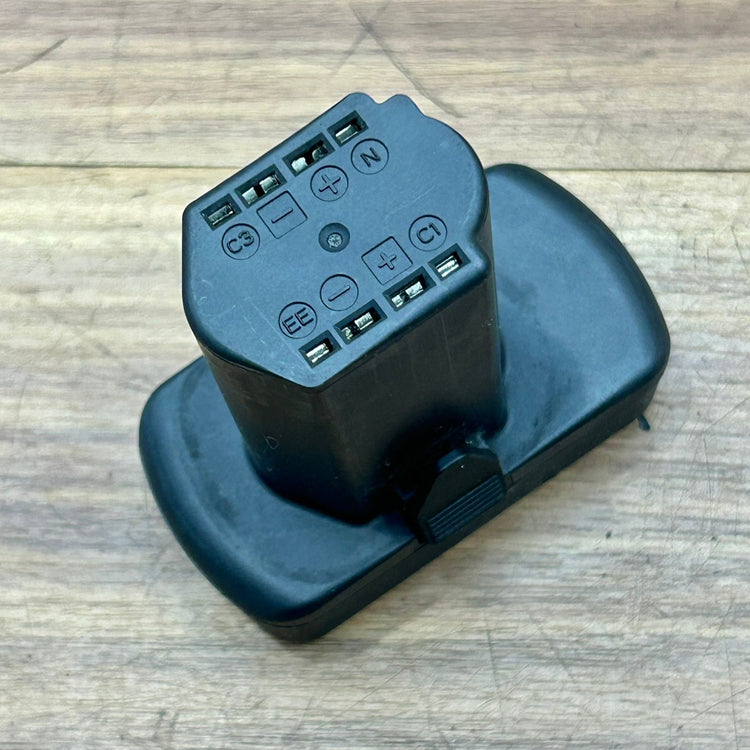 スナップオン Snap-on 充電器バッテリーセット CTCJ772 CTB8174 【船橋馬込店】