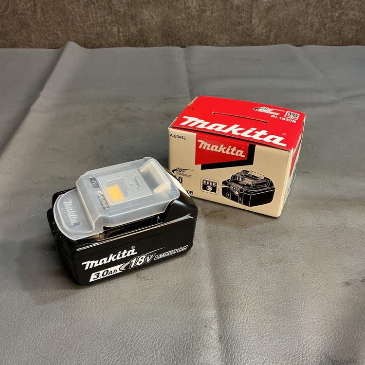 【未使用】マキタ(makita) リチウムイオンバッテリー 18V/3.0Ah BL1830B  【越谷店】