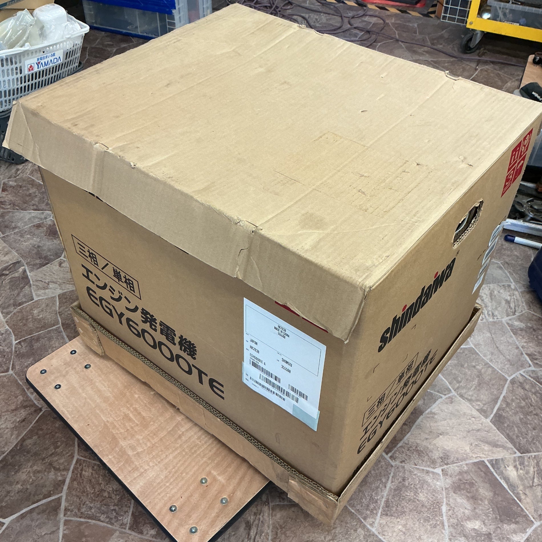 【未使用.店頭受け取り限定】 新ダイワ shindaiwa やまびこ EGY6000TE-A エンジン発電機  50Hz専用機 東日本向け 【越谷店】