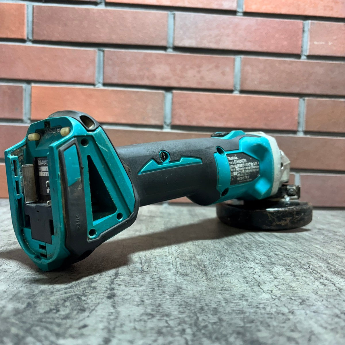 ◆マキタ(makita) 18V 100mm 充電式ディスクグラインダ GA404DZN 【市川行徳店】