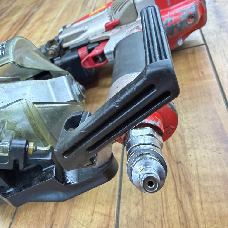 打ち込み動作良好 90mm 高圧エア釘打ち機 HN-90N1 【リライズ蓮田店】