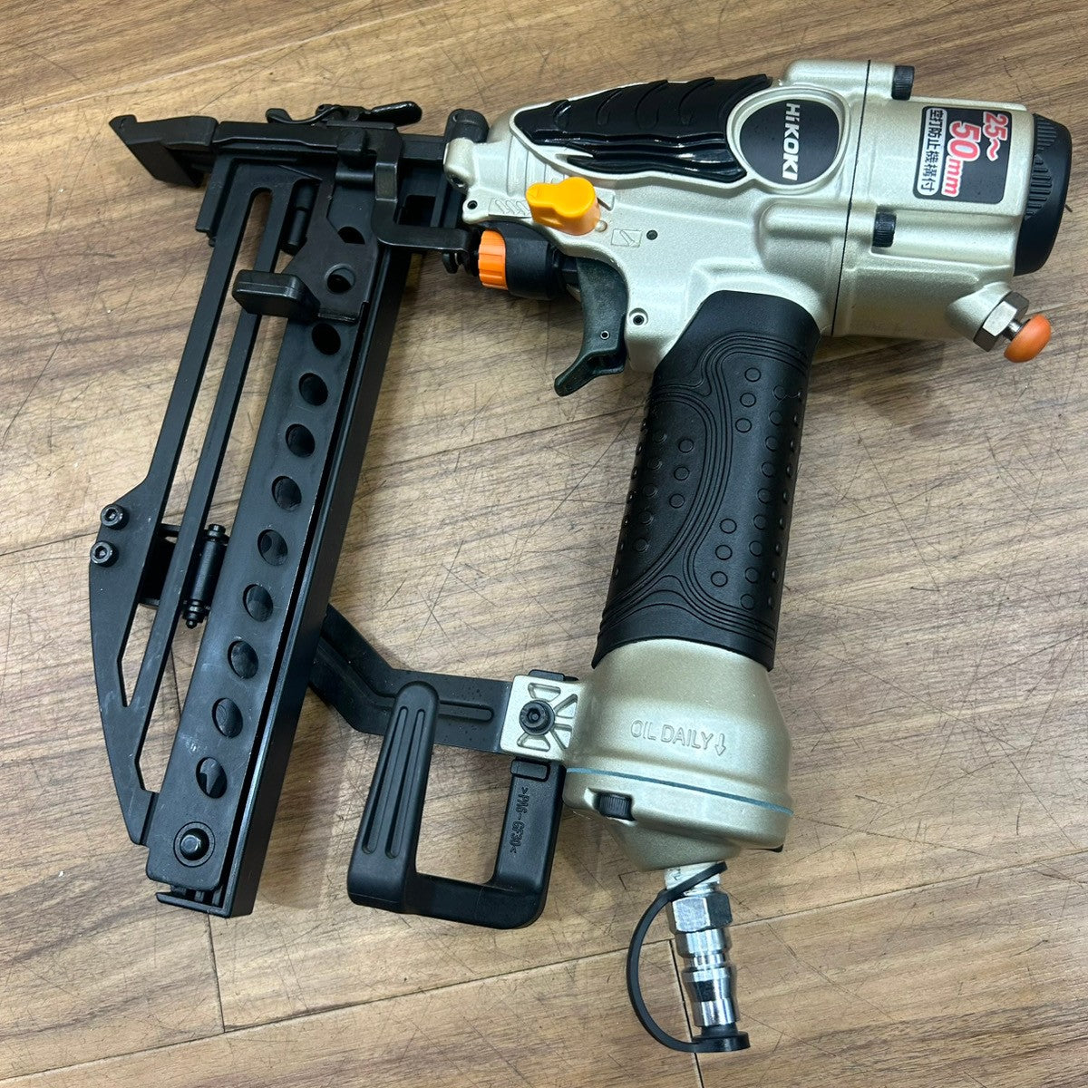 ハイコーキ N5004MF フロアタッカ 【船橋馬込店】
