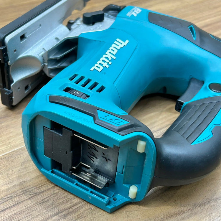 美品 マキタ (makita) 14.4V 充電式ジグソー JV142DZK 本体+ケース 【船橋馬込店】