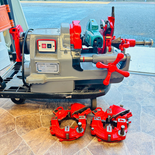 ※本州限定発送　送料無料！ REX (レッキス）　パイプマシンねじ切り機　N80A3（ダイヘッド3つ付き） 【越谷店】