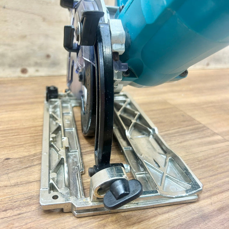 マキタ makita 125mm 防じんマルノコ KS5200FX 左勝手仕様 【船橋馬込店】
