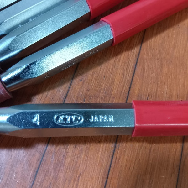 ノックピンポンチ4mm PK4185 【野田愛宕店】