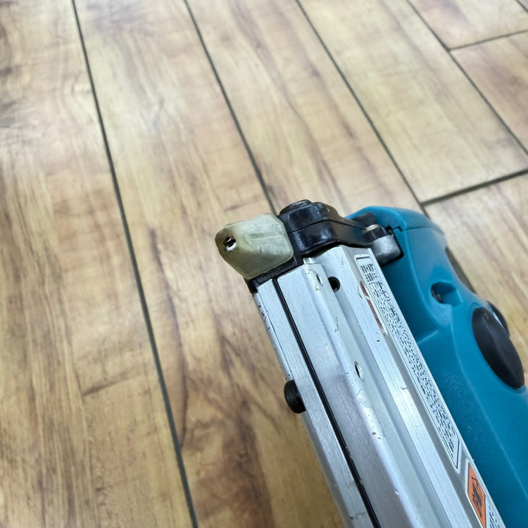 14.4V 充電式ピンタッカ PT350DZ Ah互換あり【中古】 【蓮田店】