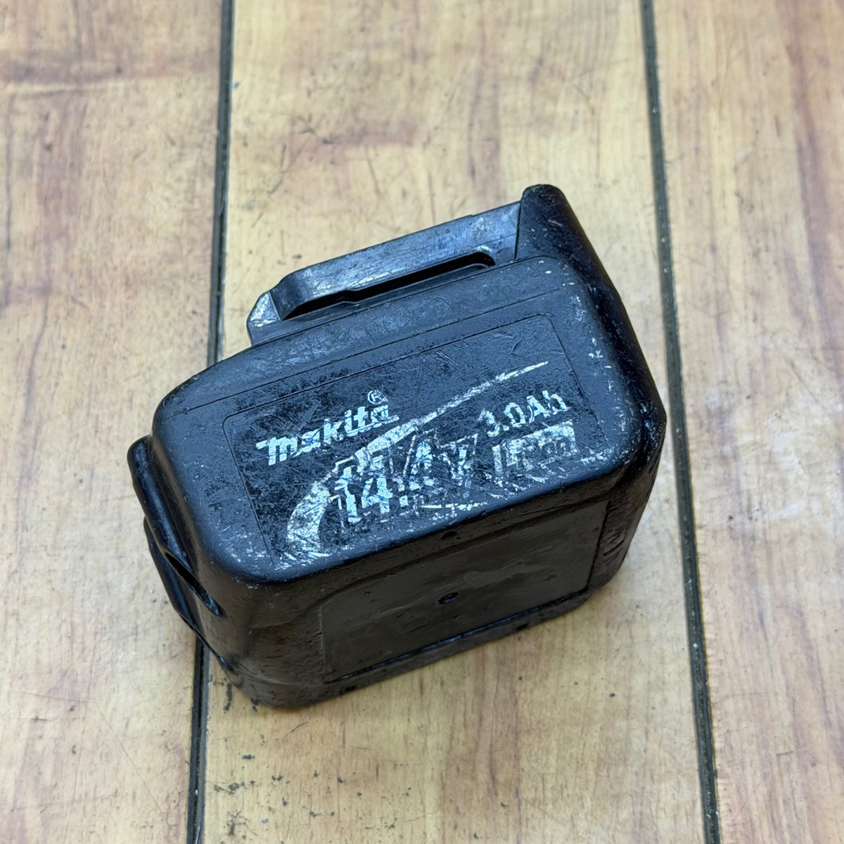 【コンパクト便】動作確認済み 純正 リチウムイオンバッテリー 14.4V/3.0Ah BL1430 【リライズ蓮田店】