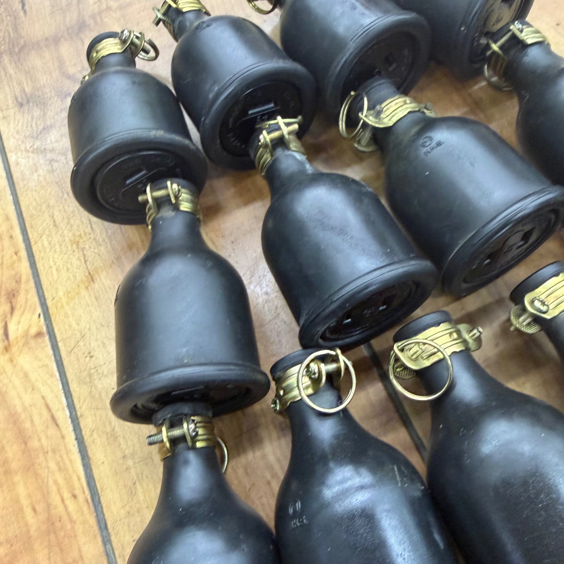 美品 明工社(MEIKOSHA) 接地防水コネクターボデー 13個セット MC2608 【リライズ蓮田店】