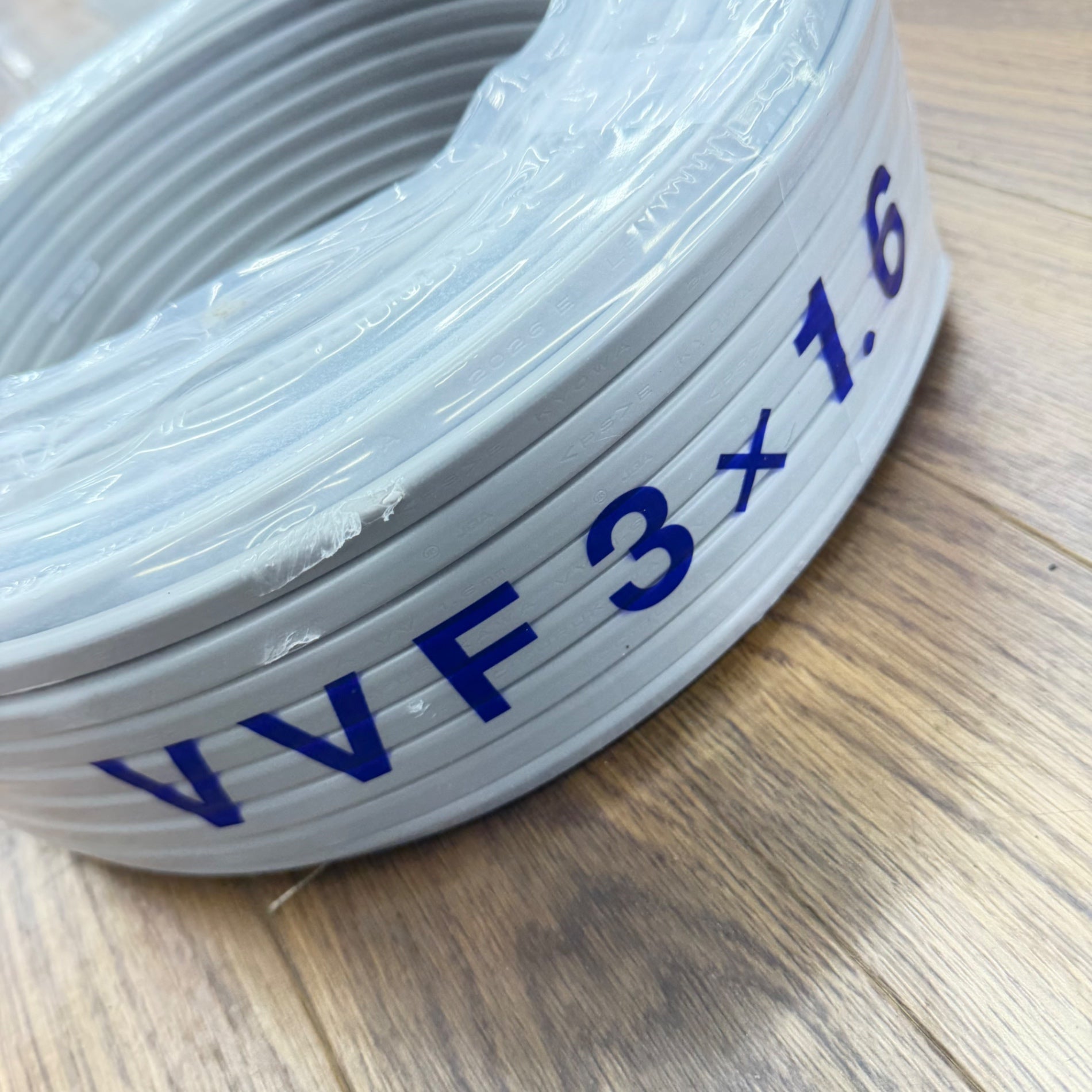 未使用 VVF163 VVFケーブル VVF3x1.6 100m 【リライズ蓮田店】