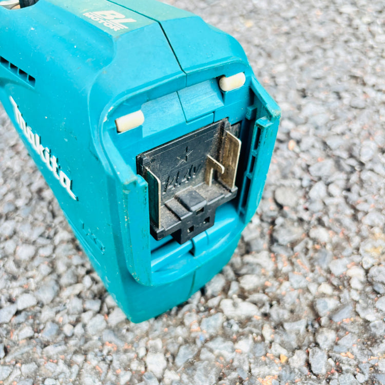 【※店頭引取限定】14.4V充電式草刈機 Uハンドル バッテリ・充電器別売 MUR142UDZ 【越谷店】