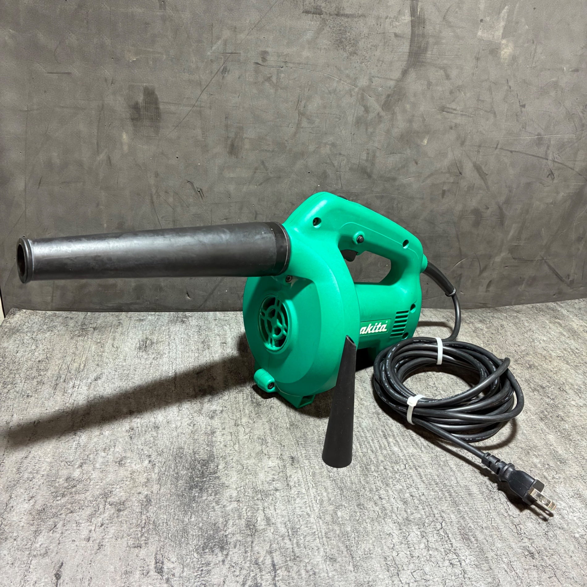 マキタ(makita) コード式ブロワ MUB100 【市川行徳店】