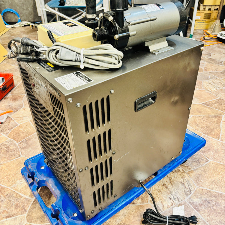イワキ　大型水槽用レーシークーラー　LX-300ESB 【越谷店】