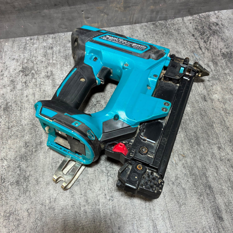 マキタ(makita) コードレスフィニッシュネイラ FN350DZK 【市川行徳店】