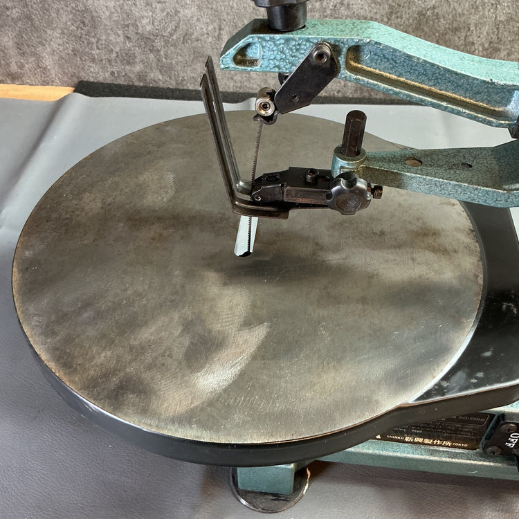 【中古】新興 SSS-330A 卓上糸ノコ機  【越谷店】