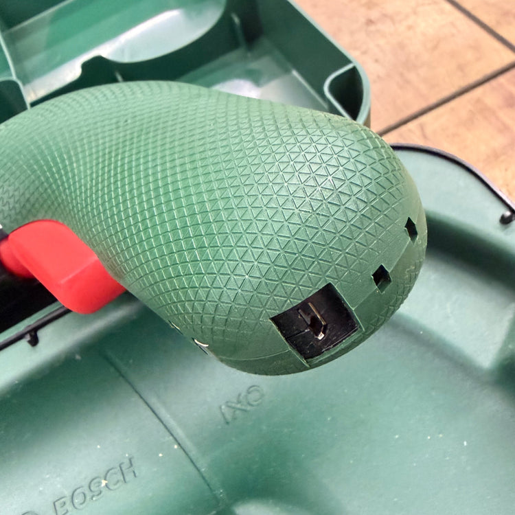 極美品 ボッシュ(BOSCH) コードレス電動ドライバー IXO6 【リライズ蓮田店】