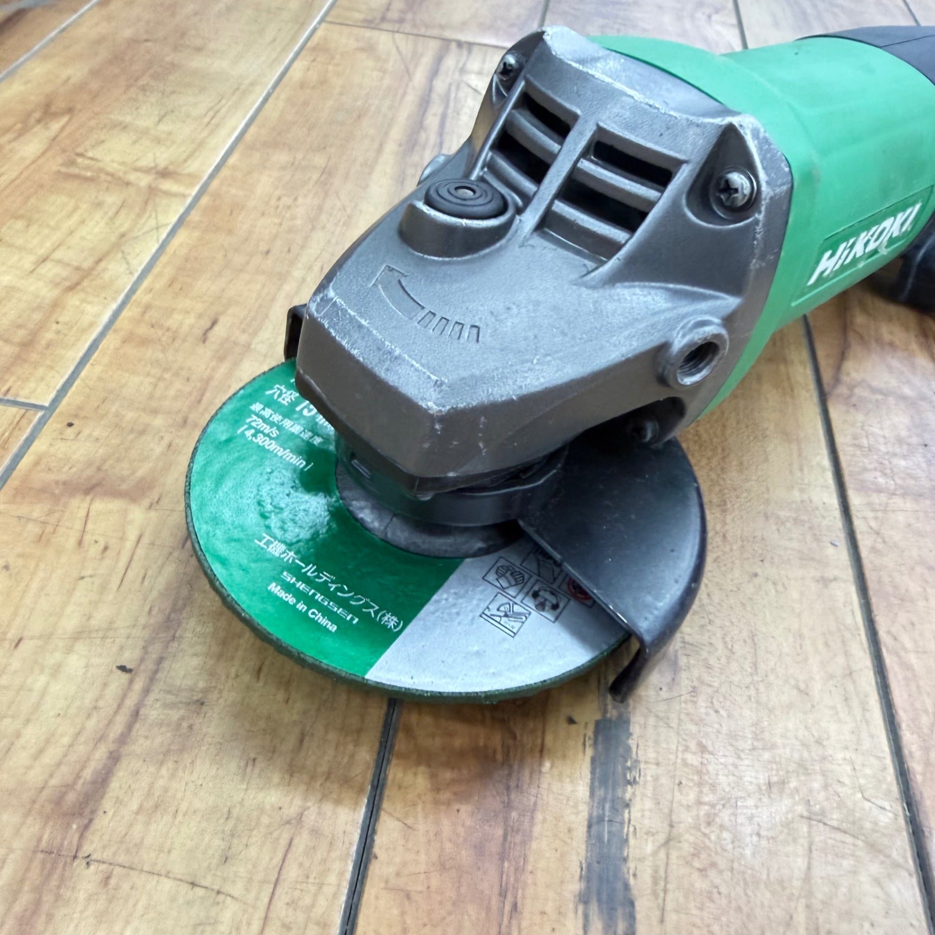 動作良好 ハイコーキ(HiKOKI)  100V 100mm ディスクグラインダ G10SQ2 【リライズ蓮田店】