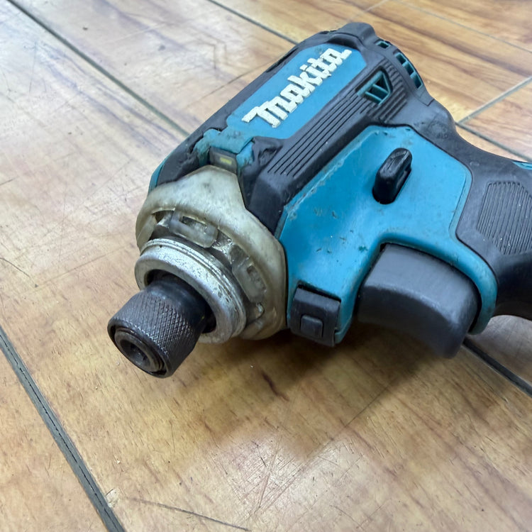 動作良好 マキタ(makita) 18V コードレスインパクトドライバー TD171DZ BL1840付属 【リライズ蓮田店】