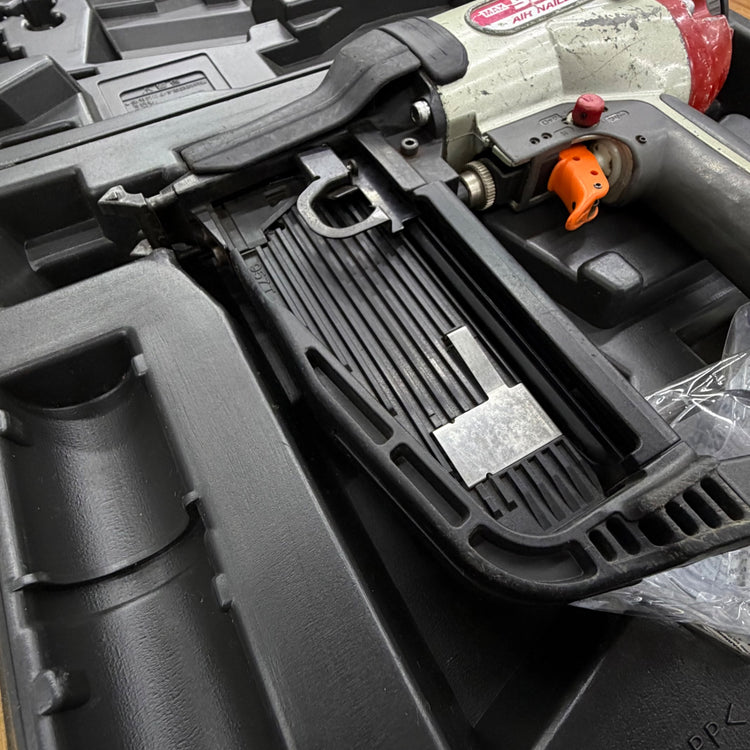 打ち込み動作良好 9mm 常圧フロアタッカ TA-557B/957Tフロア 【リライズ蓮田店】