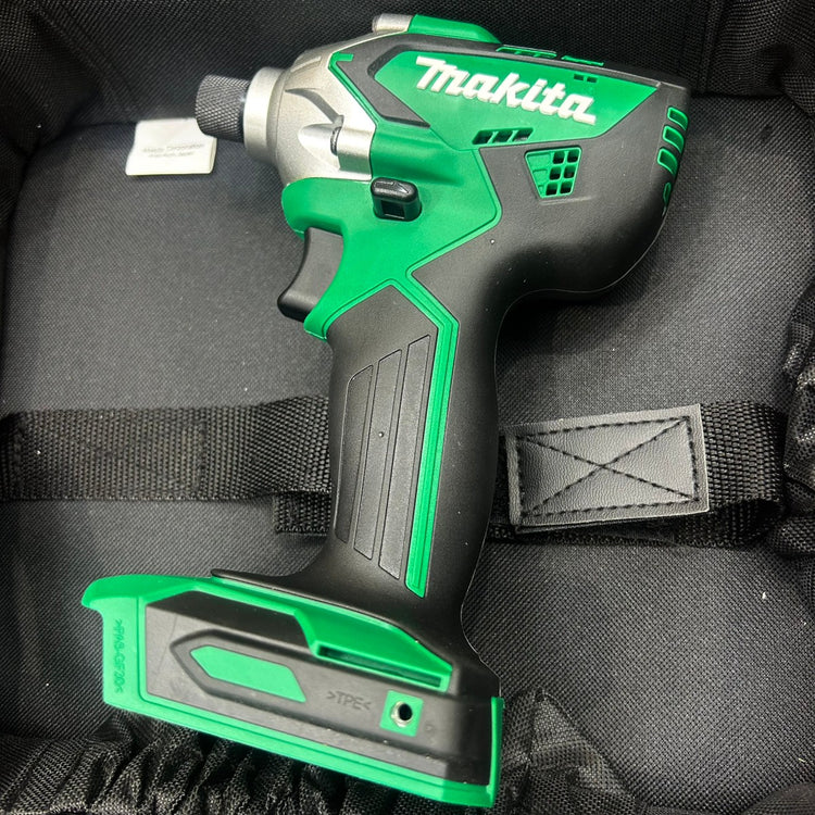 ほぼ未使用 マキタ makita 14.4V 充電式インパクトドライバー MTD001DWA 【船橋馬込店】