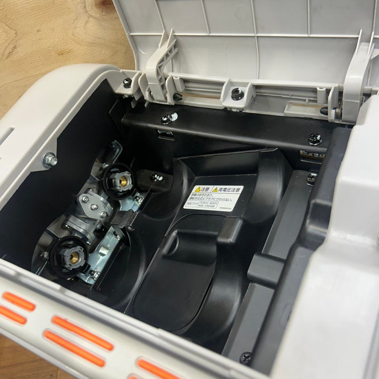 極美品 工進 (KOSHIN) カセットガス式発電機 GV-9ig 定格出力 0.9kVA (900W) インバーター 【船橋馬込店】