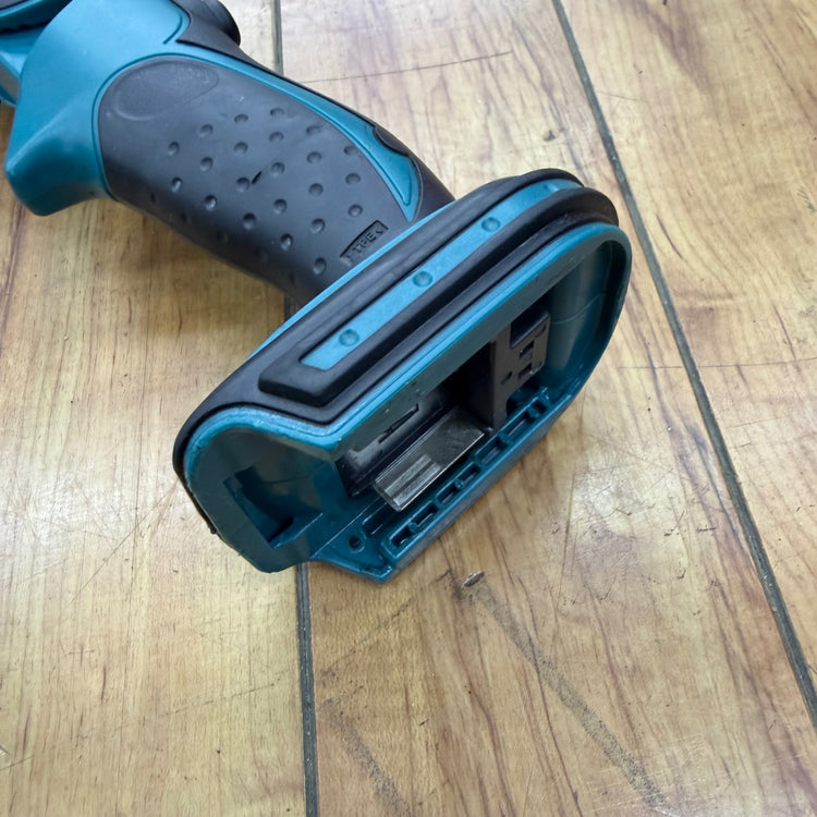 点灯確認済み 14.4V 充電式ライト ML145 【リライズ蓮田店】