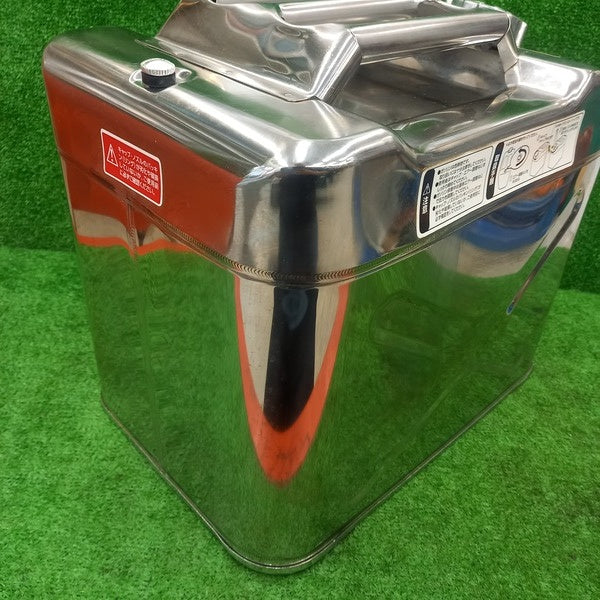ガソリン携行缶 SK-675 【野田愛宕店】