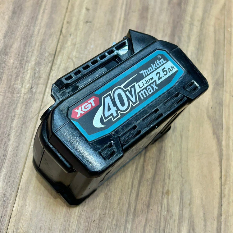 良品 マキタ (makita) コードレスマルノコ HS007GZB バッテリー付き BL4025 【船橋馬込店】