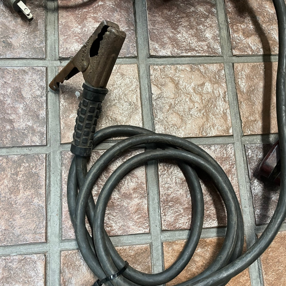 ISミニアーク溶接機 100V