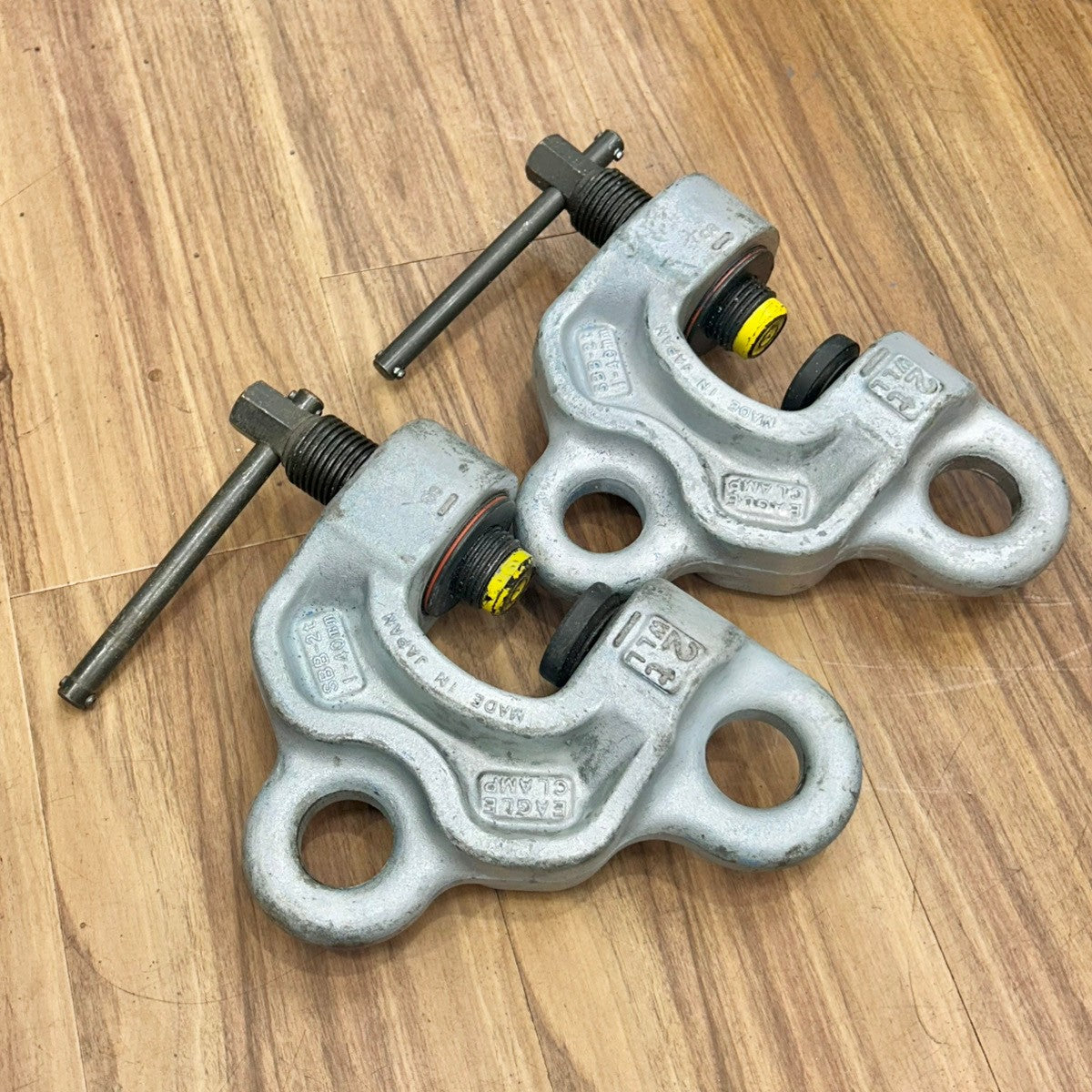 良品 2個セット イーグルクランプ 2t ネジ式全方向クランプ SBB-2t  【船橋馬込店】