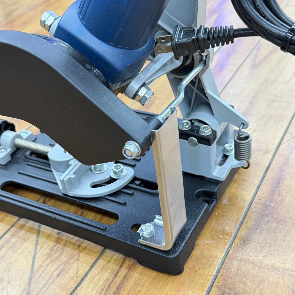 動作確認済み 100mm ディスクグラインダー AG-100SF スタンド【リライズ蓮田店】