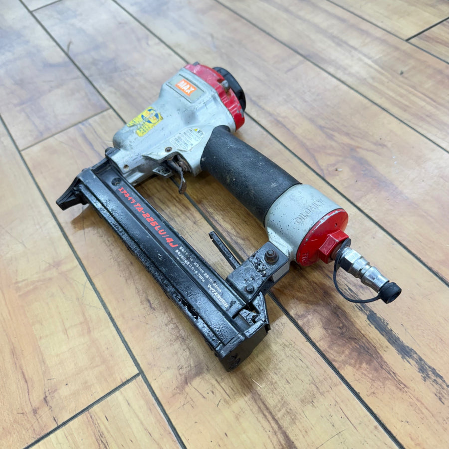 打ち込み動作良好 4mm 常圧エアネイラ TA-225LU/4J 【リライズ蓮田店】