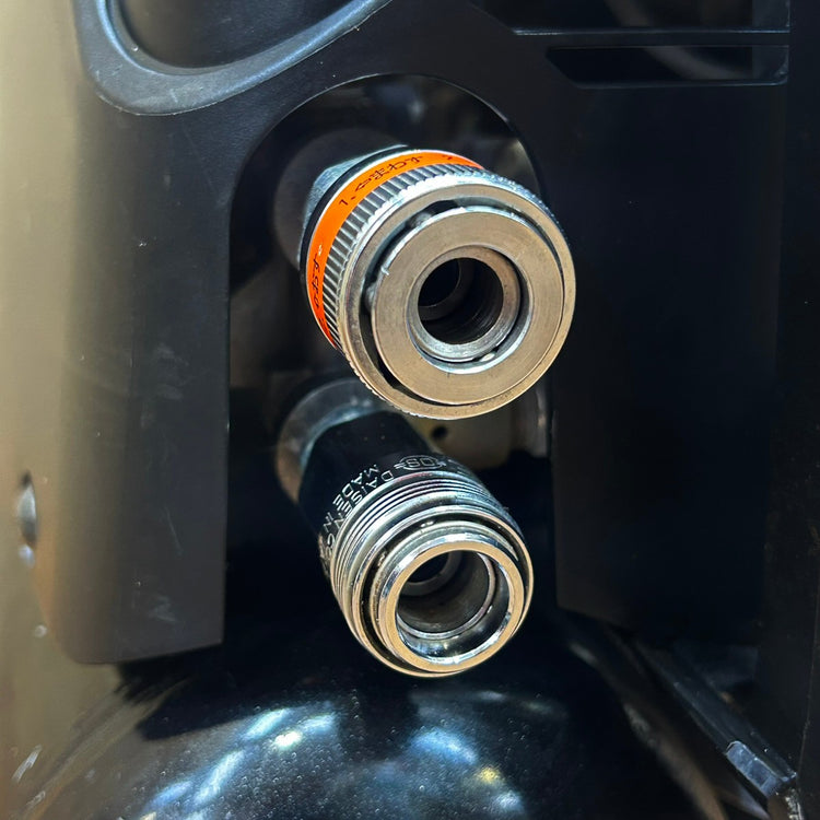 良品 マックス (MAX) エアー コンプレッサー AK-HH1270E2 ブラック 高圧専用 【船橋馬込店】