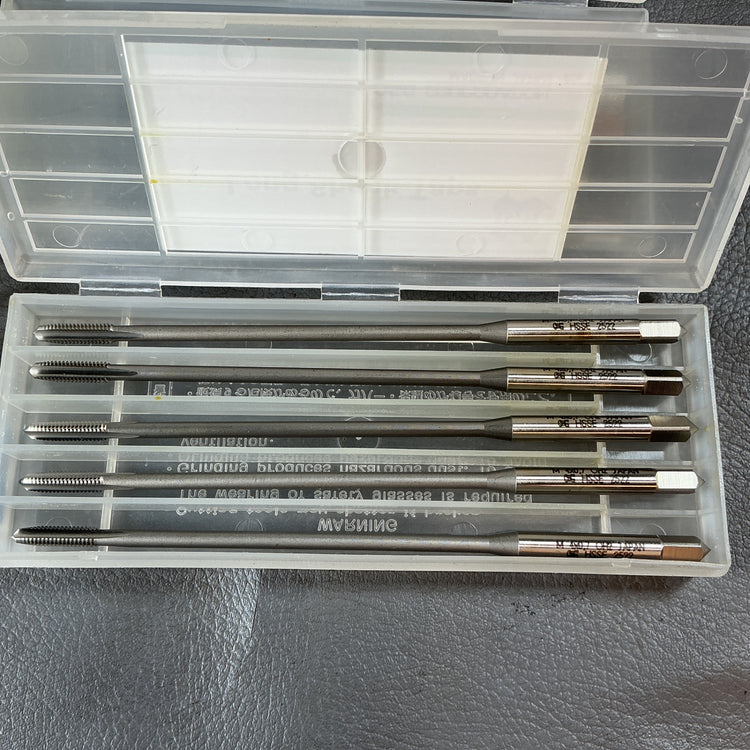 【未使用】OSG　ハンドタップ 一般用 ロングシャンク EXSST M4×0.7×120　5本入りが6箱  【越谷店】