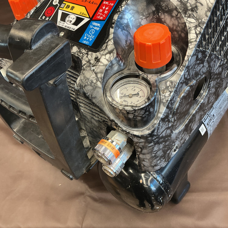 【ジャンク・圧力上がりません】 マックス MAX 高圧専用エアコンプレッサ AK-HL1270E2 限定色 ガイアシルバー 【越谷店】
