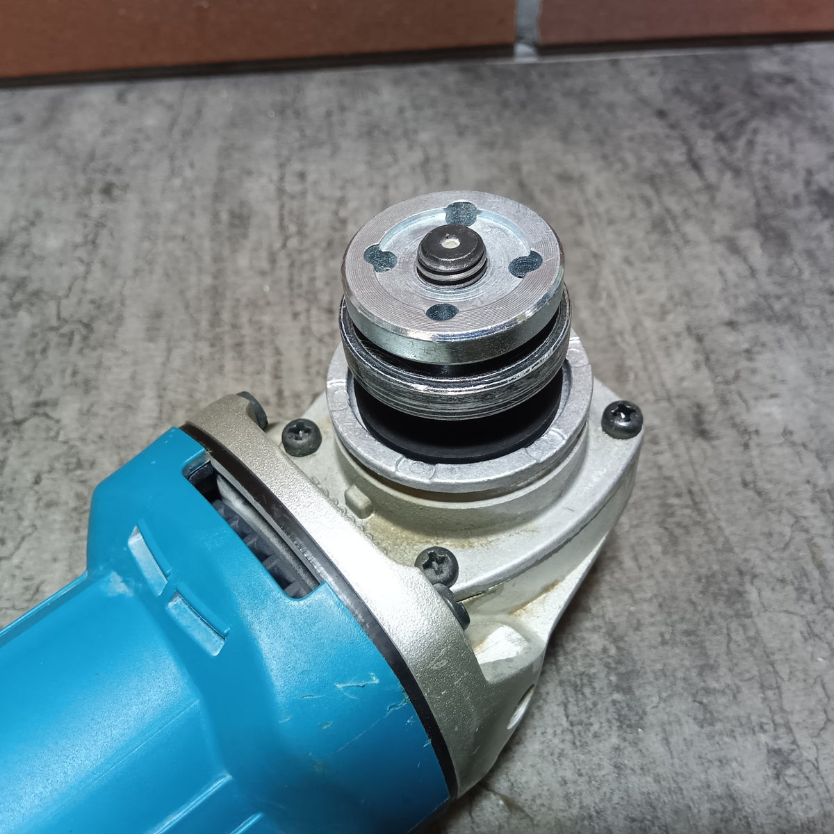 100mm ディスクグラインダー 9533BL 【市川行徳店】