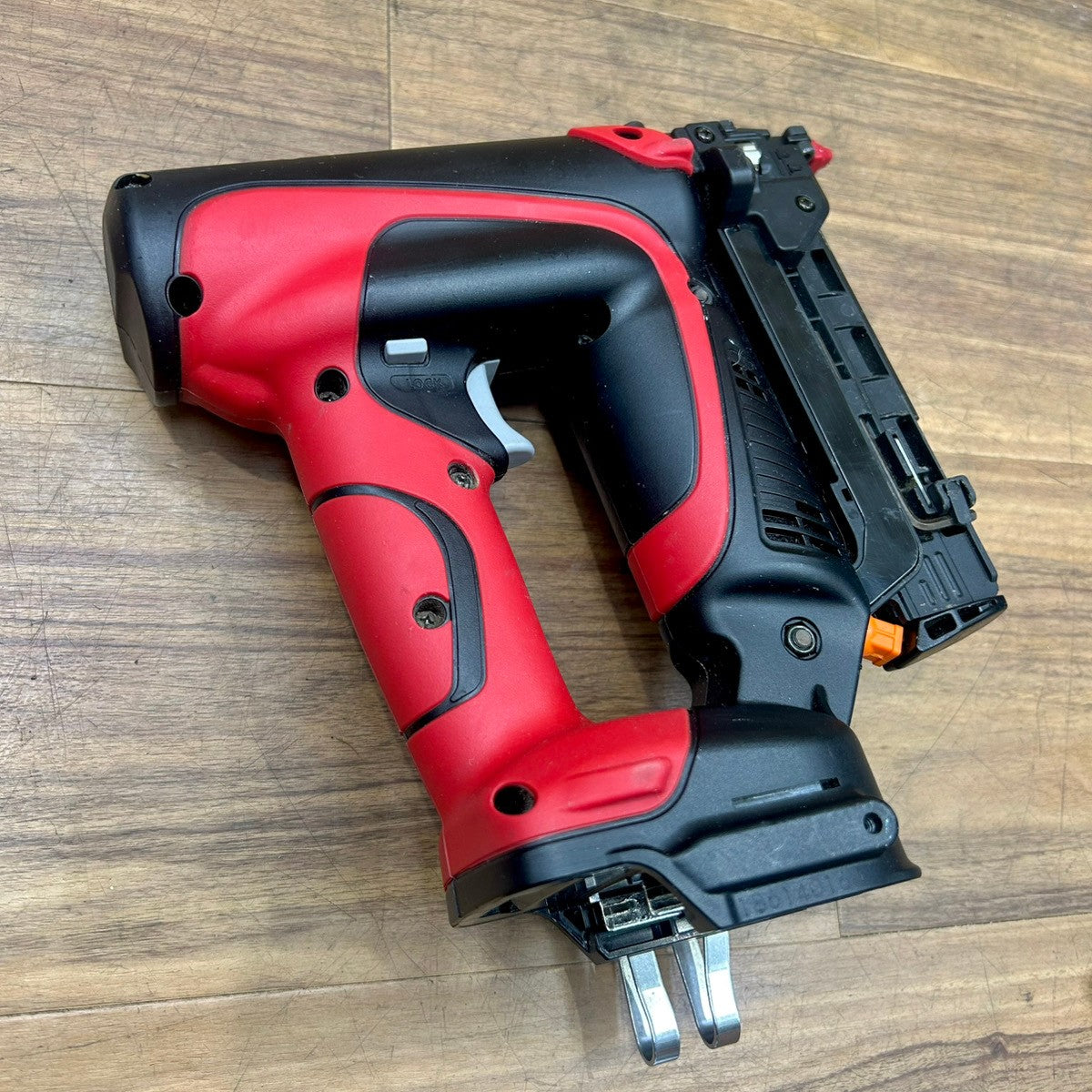 美品 マックス (MAX) 18V 充電式ピンネイラ TJ-35P3-BC/1850A 【船橋馬込店】