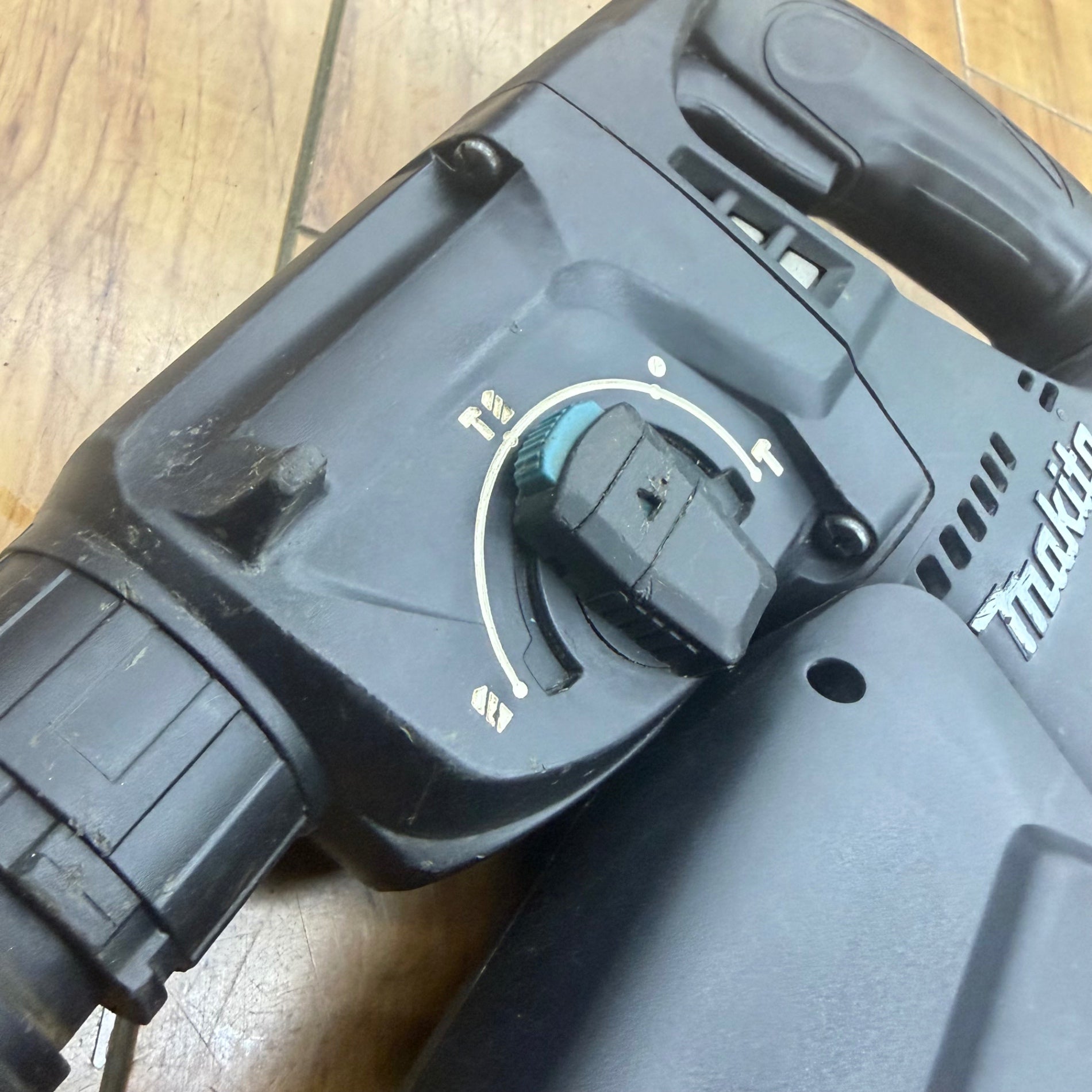 SDSプラス24mm 18V コードレスハンマドリル HR244DRGXVB 【中古】 【蓮田店】