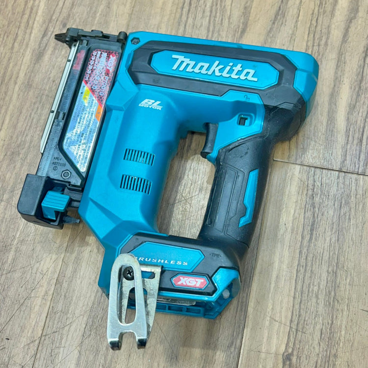 バッテリー付き マキタ (makita) 35mm コードレスピンネイラ PT001GZ 本体 BL4025 【船橋馬込店】