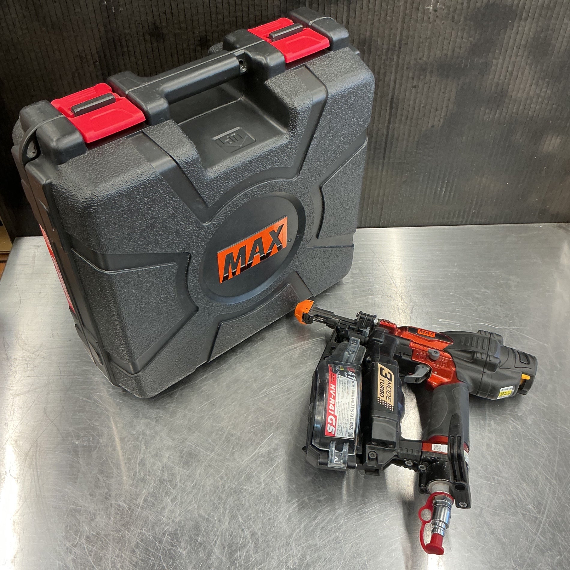 【中古・売り切りセール】 マックス MAX 41mm 高圧エアネジ打ち機 HV-R41G5-R 15mm石膏ボード対応 【越谷店】