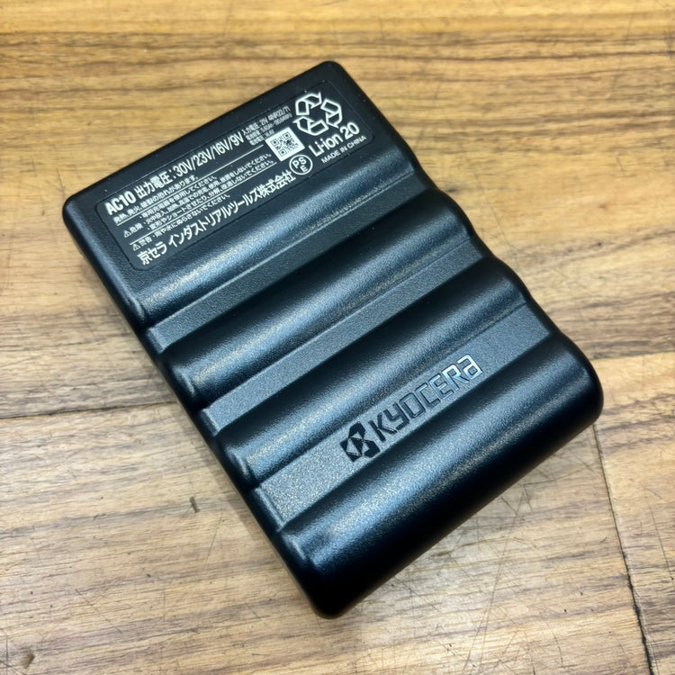 ◆バートル(BURTLE) 空調服用バッテリー AC10-30V 【船橋馬込店】
