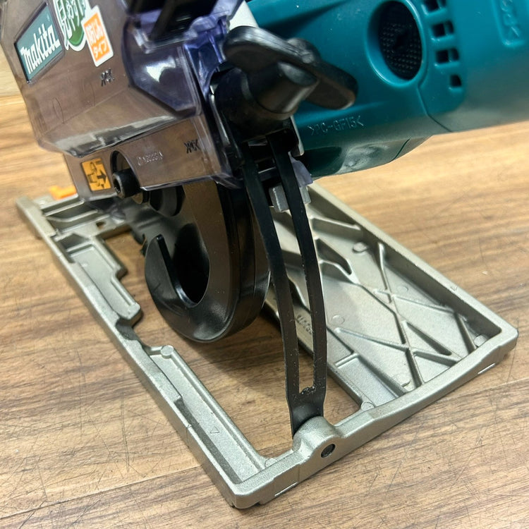 美品 マキタ (makita) 14.4V コードレス防じん丸のこ KS521DZ 本体のみ 【船橋馬込店】