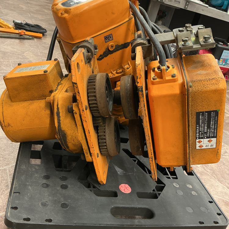 【中古・店頭引き取り限定】 キトー KITO 電動チェーンホイスト 三相200V 250kg  ES3B-207 電動トロリ MS3F-153 セット品 【越谷店】